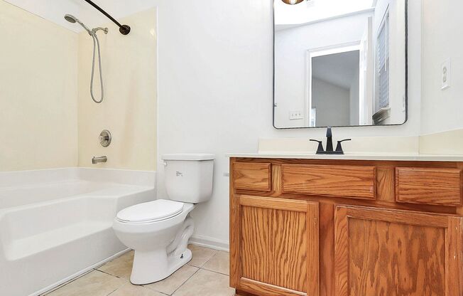 Updated 3 bed 2 bath near National Whitewater Center and CLT airport!
