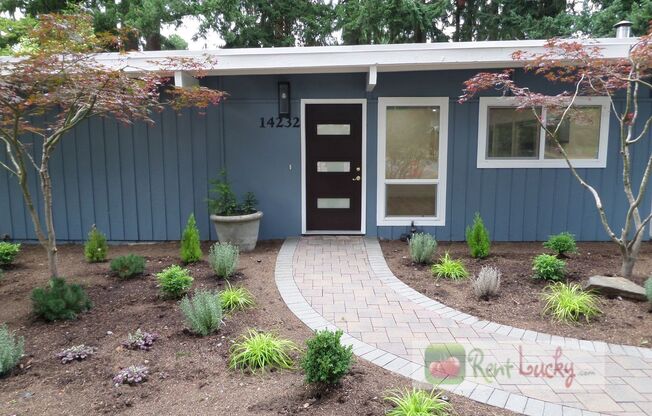 ABSOLUTELY STUNNING & Fully Remodeled 4-Bedroom Rambler in Phenomenal Bellevue Location!!