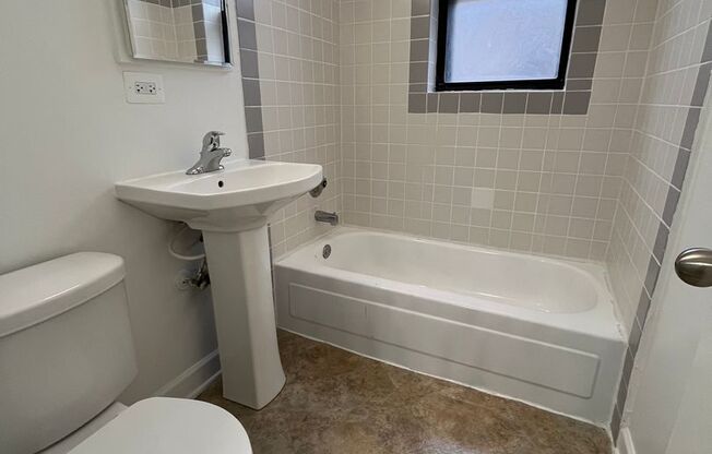 2 beds, 1 bath, 865 sqft, $1,195, Unit WP 305