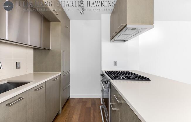 1 bed, 1 bath, 687 sqft, $4,800, Unit 10C