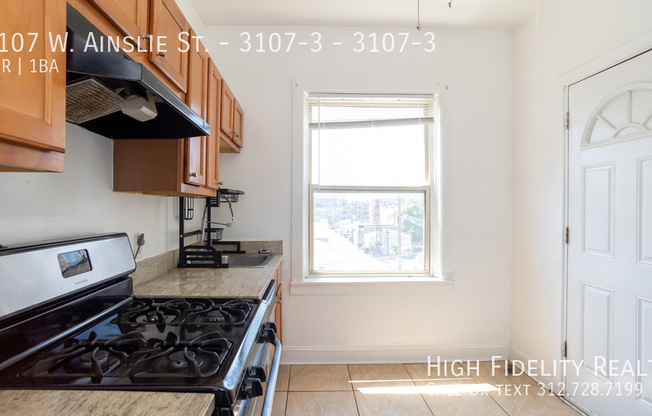 3107 West Ainslie Street