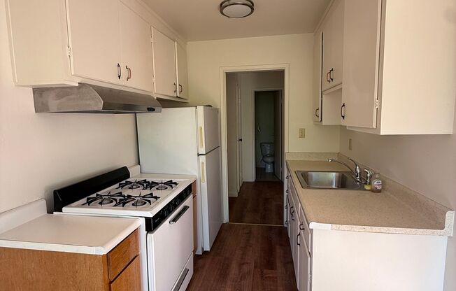 2732 MLK
