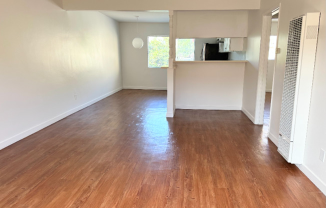 963 EDGECLIFFE DR