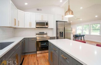 2658 MIRIAM LN