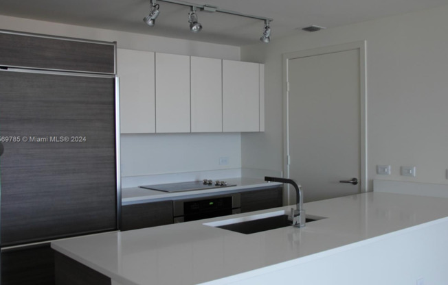 1 bed, 1 bath, $3,450, Unit #2409