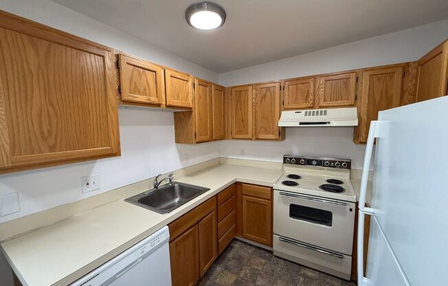 1 bed, 1 bath, $925, Unit 62