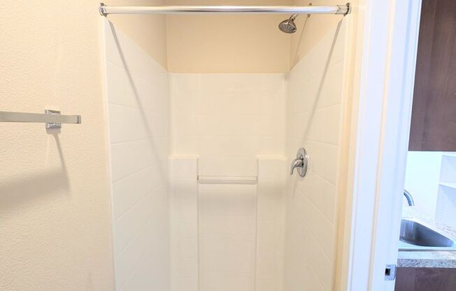 Studio, 1 bath, 160 sqft, $1,150, Unit 352
