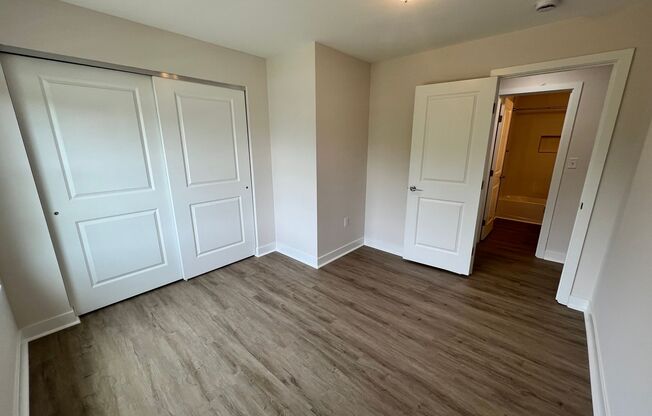 2 beds, 2 baths, 1,000 sqft, $1,700, Unit 8487 - B6