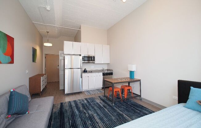 Studio, 1 bath, 300 sqft, $1,459, Unit 518