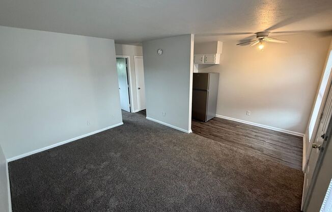 Discover Unmatched Convenience in a Prime Location in your 1 BR, 1BA Apartment! Hablamos Espanol!
