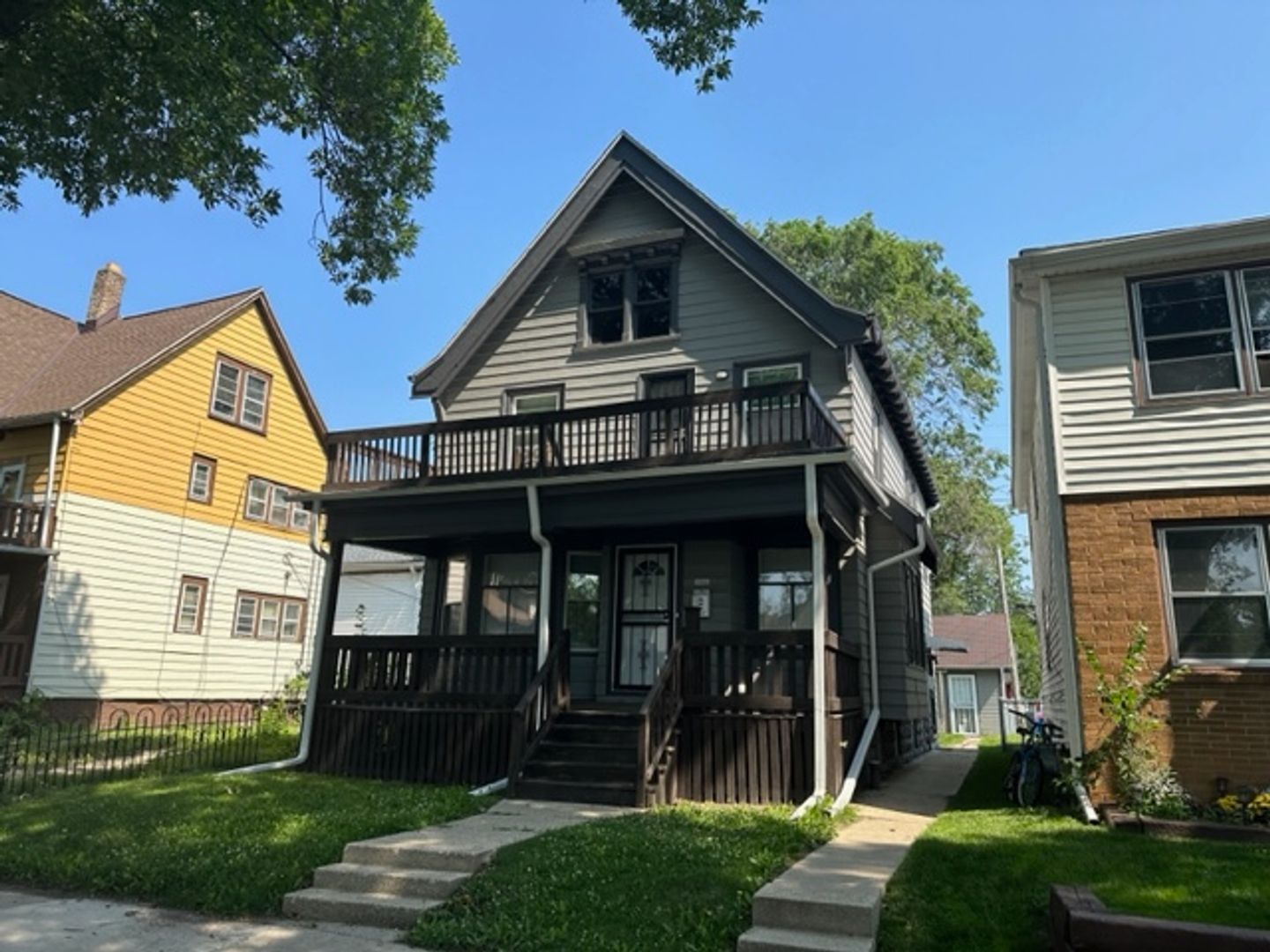 1920-20A W MELVINA ST