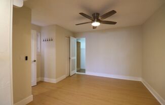 1 bed, 1 bath, 450 sqft, $3,295, Unit 05