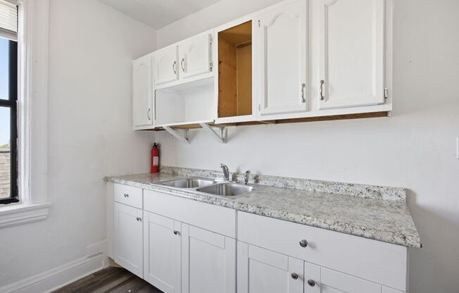 805-807 Bayonne Ave