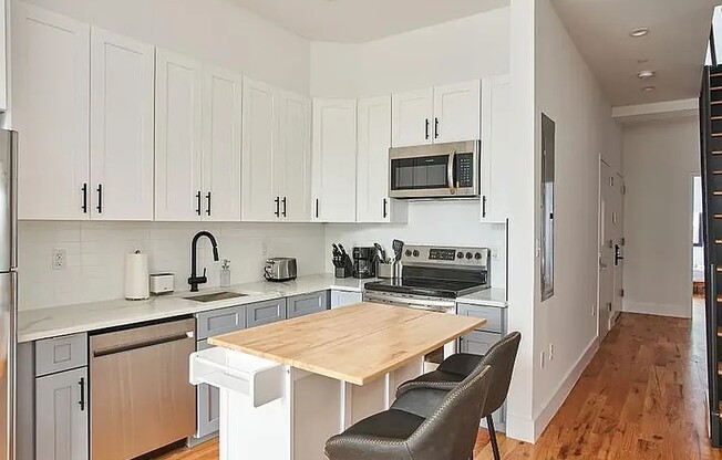 414 LINDEN ST
