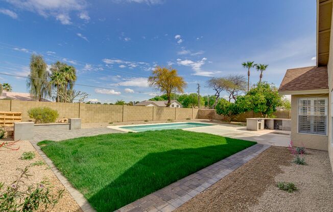 FABULOUS REMODELED HOME WITH POOL!