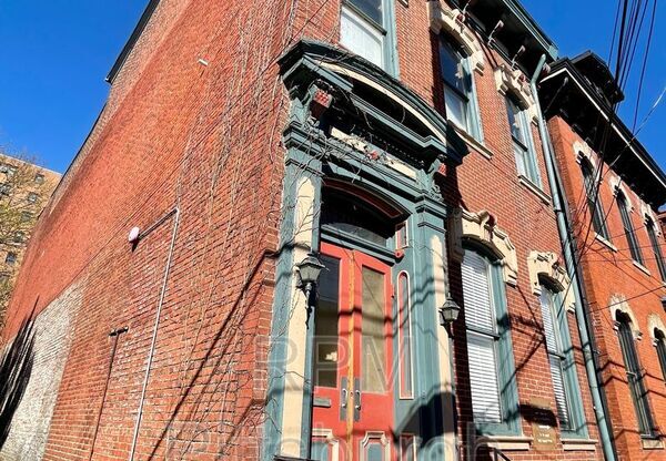 1305 Allegheny Ave.
