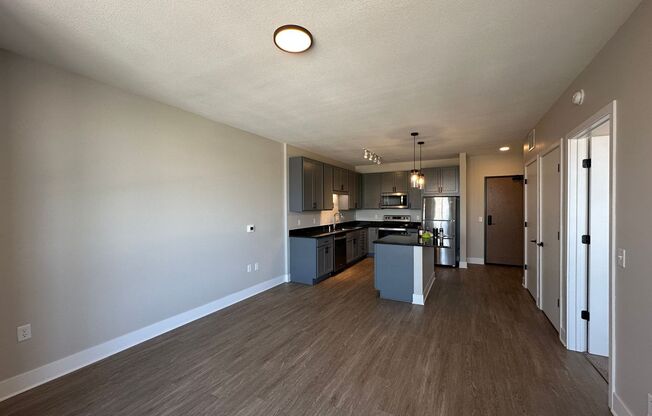 1 bed, 1 bath, 865 sqft, $1,724, Unit 422