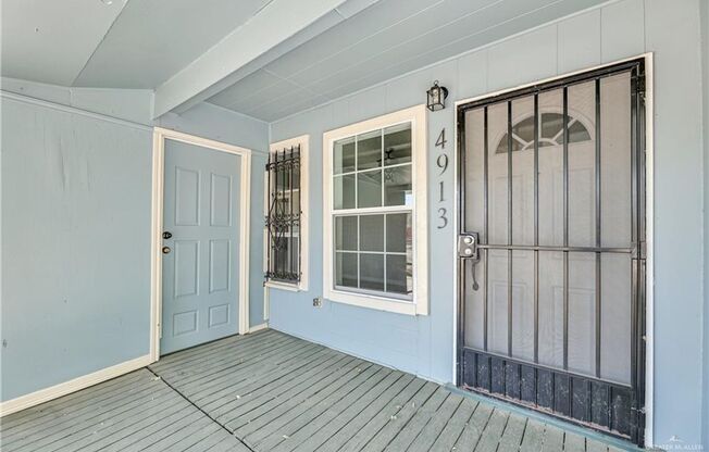 SPACIOUS! LOCATION!