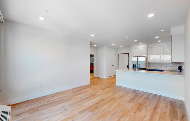 1 bed, 1 bath, 760 sqft, $2,550, Unit 206