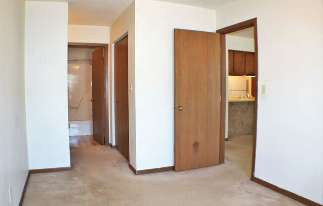 2 beds, 2 baths, 750 sqft, $1,195, Unit #05