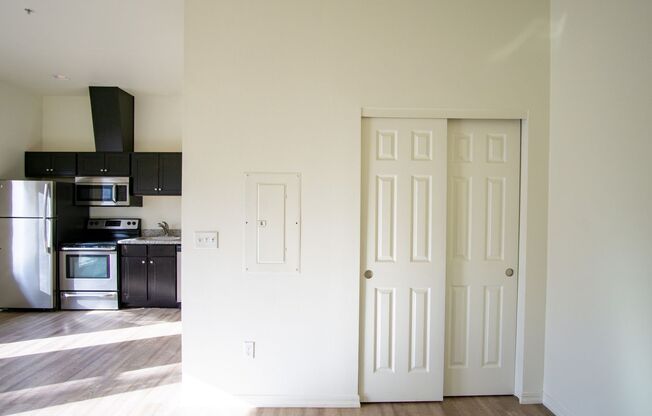 Studio, 1 bath, 360 sqft, $1,225, Unit 5625-104