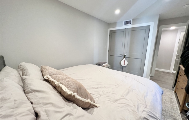 2 beds, 1.5 baths, 775 sqft, $4,500, Unit 430