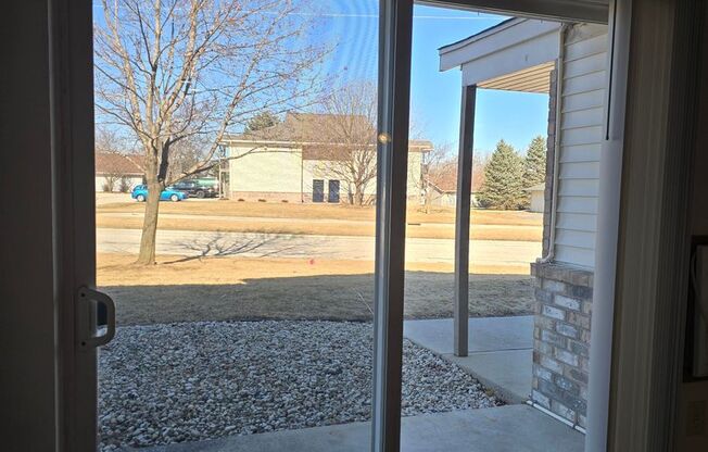 2 beds, 1 bath, 856 sqft, $1,269, Unit PL   2203