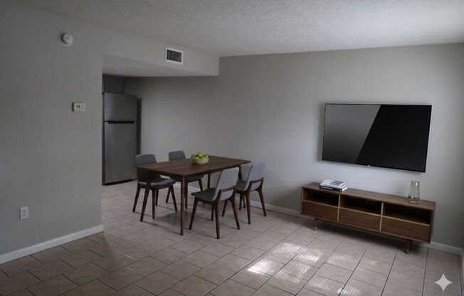 1 bed, 1 bath, 600 sqft, $1,393.75, Unit Unit 305