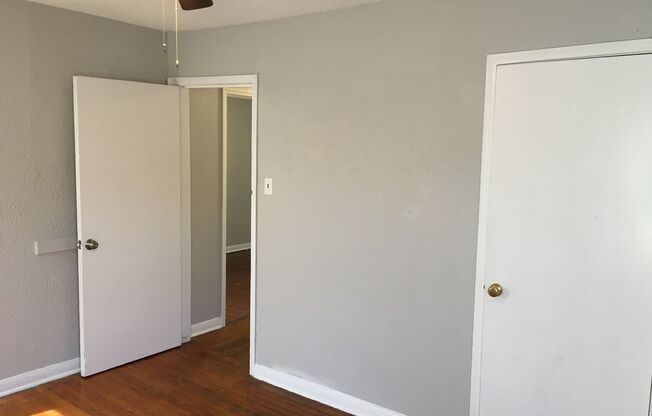 2 beds, 1 bath, $795