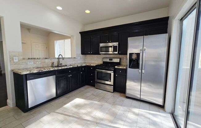 GORGEOUS 4BD/3BA IN SILVERADO RANCH