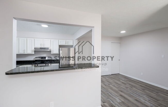 1 bed, 1 bath, 750 sqft, $1,100, Unit 205
