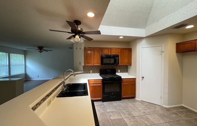 3 beds, 2 baths, $1,950