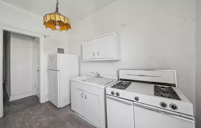 1 bed, 1 bath, $2,000