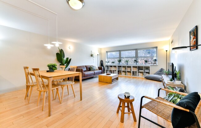 1 bed, 1 bath, 750 sqft, $3,150, Unit 1009