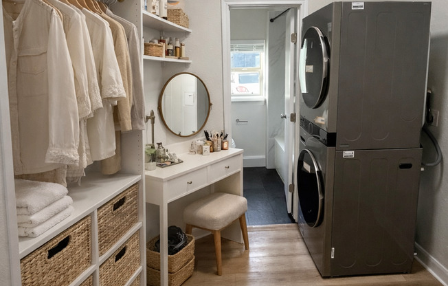 Studio, 1 bath, 600 sqft, $1,299, Unit 1522-02