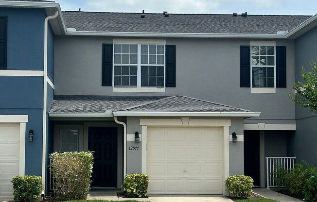 12977 Lexington Summit St.