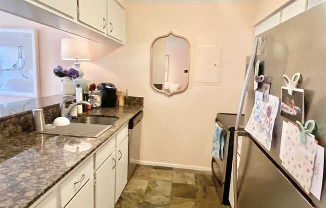 1 bed, 1 bath, $2,050, Unit UNIT 7