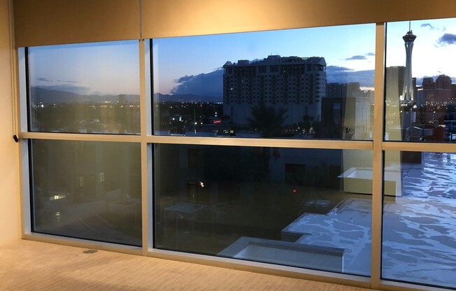 2 beds, 2 baths, $2,600, Unit Unit 909