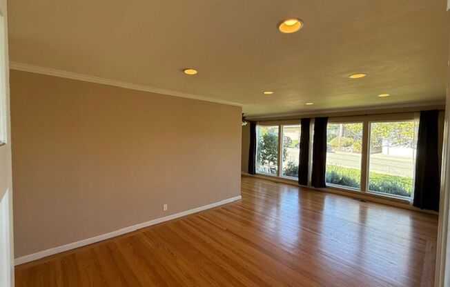 RENTED - 3 Bedroom Ranch Style Home in El Sobrante / May Valley Neighborhood