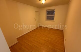 2 beds, 1 bath, $895, Unit 845-B