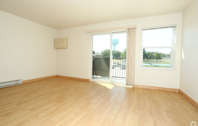 Studio, 1 bath, 450 sqft, $945, Unit 101
