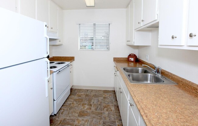 1 bed, 1 bath, $1,695, Unit 17