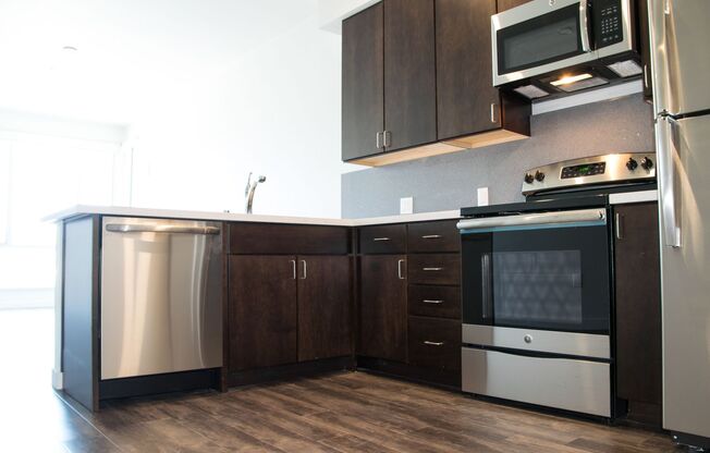 Studio, 1 bath, 420 sqft, $2,395, Unit Studio