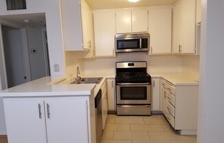 1 bed, 1 bath, $1,795, Unit 102