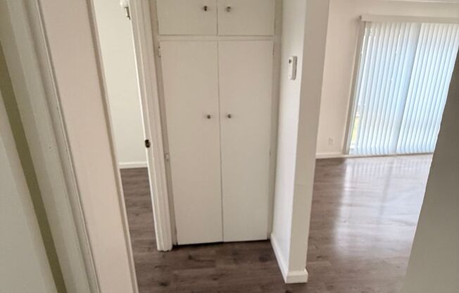 2 beds, 1 bath, 640 sqft, $2,195, Unit 545-34