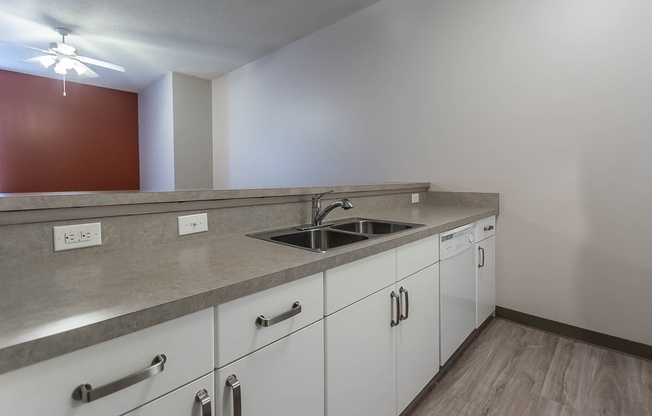 1 bed, 1 bath, 734 sqft, $1,426, Unit 105