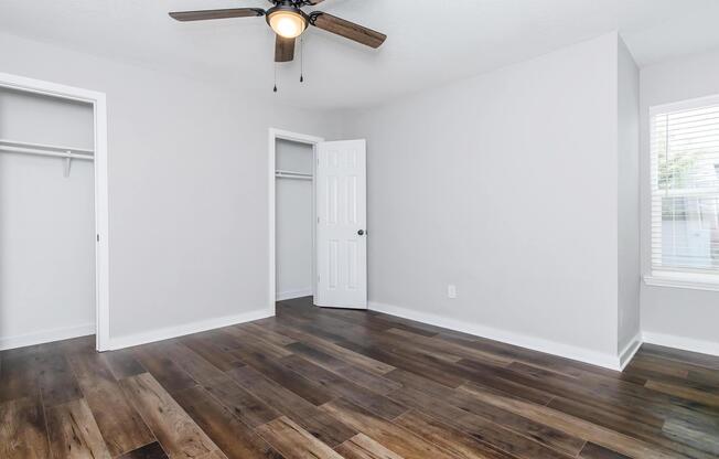 3 beds, 2 baths, 1,210 sqft, $1,729