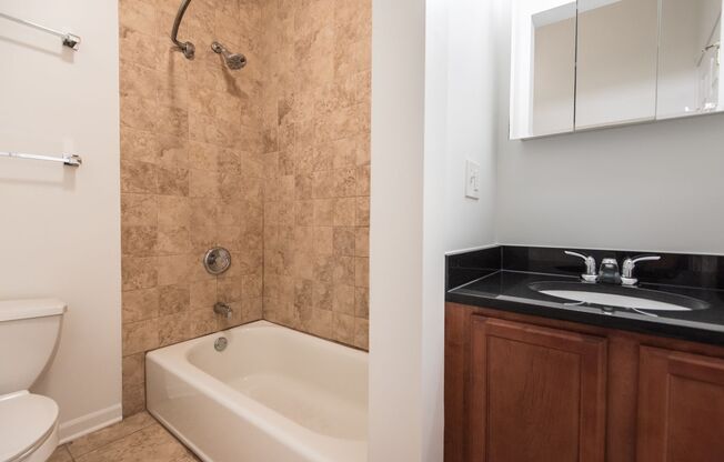 1 bed, 1 bath, $1,885, Unit E4