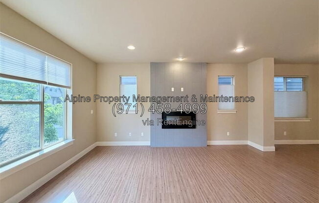 4 beds, 3.5 baths, 1,950 sqft, $2,600