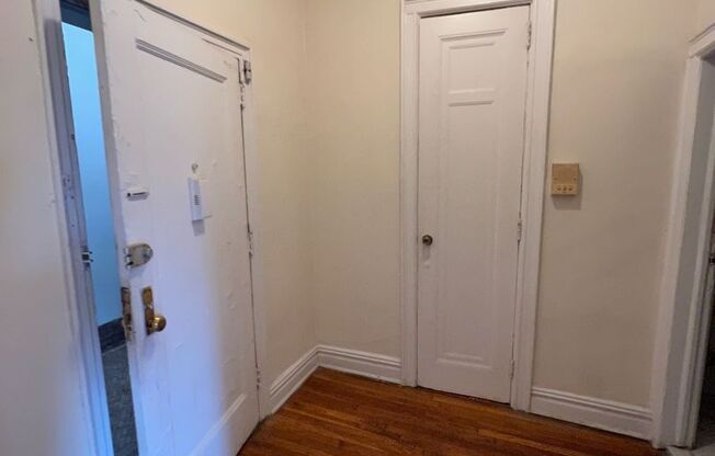 Studio, 1 bath, $1,750, Unit A14